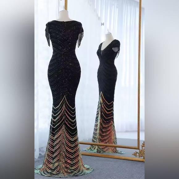 Black Chevron Print, Contrast Sequined and Mesh V Neck Cap Sleeve Mermai… - Picture 15 of 15